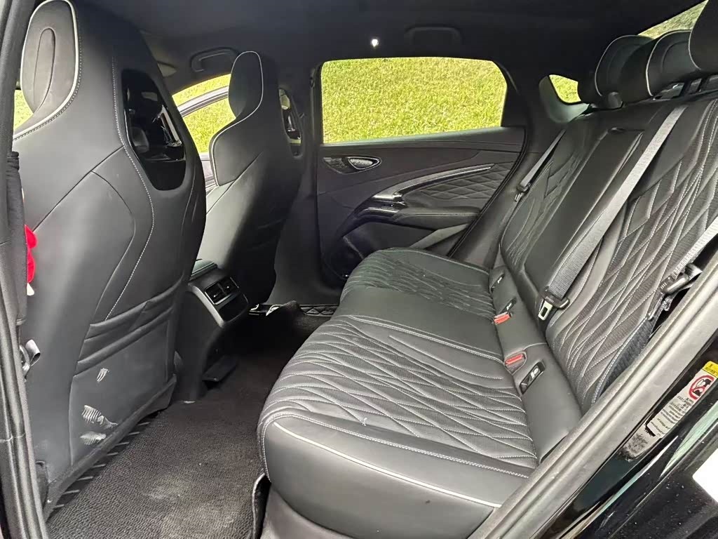 2022 BYD Seal 550 km Autonomie Standard Propulsion Arrière Type Premium