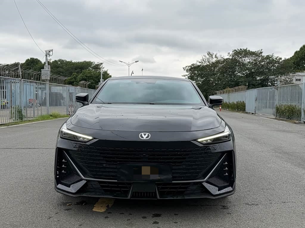 2023 Changan UNI-V 1.5T Premium Type