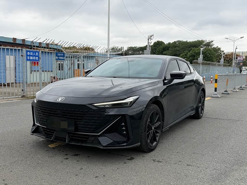 Changan 2023 Changan UNI-V 1.5T Premium Type