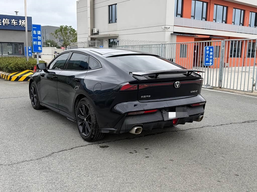 Changan 2023 Changan UNI-V 1.5T Premium Type