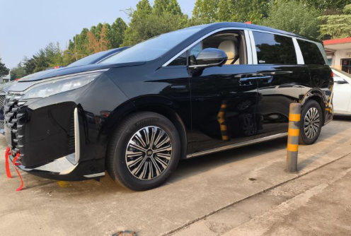 BYD 2025 BYD Xia DM-i 1.5T 180km Beyond Edition