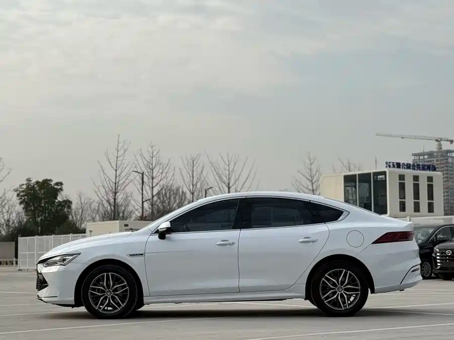 BYD BYD Qin Plus 2021 DM-i 120KM Flagship