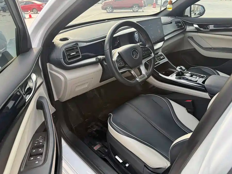 BYD BYD Qin Plus 2021 DM-i 120KM Flagship