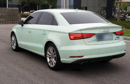 2018 Audi A3 30-я годовщина Седан 35 TFSI Attraction