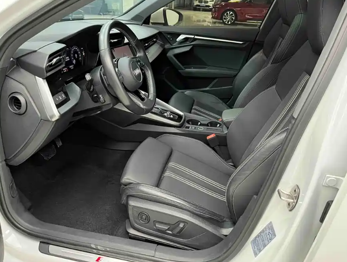 Audi 2022 Audi A3  A3L Limousine 35 TFSI S line