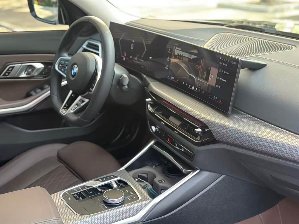 BMW 2025 BMW 3 Series 330Li M Sport Shadow Edition