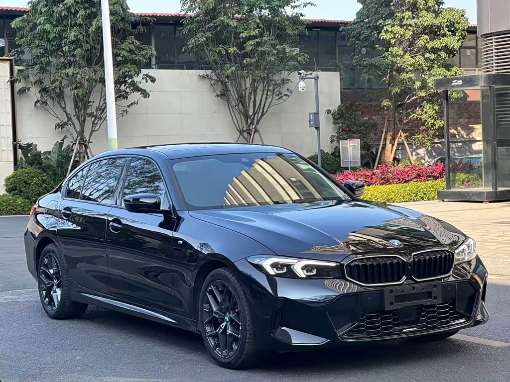 BMW 2025 BMW 3 Series 330Li M Sport Shadow Edition