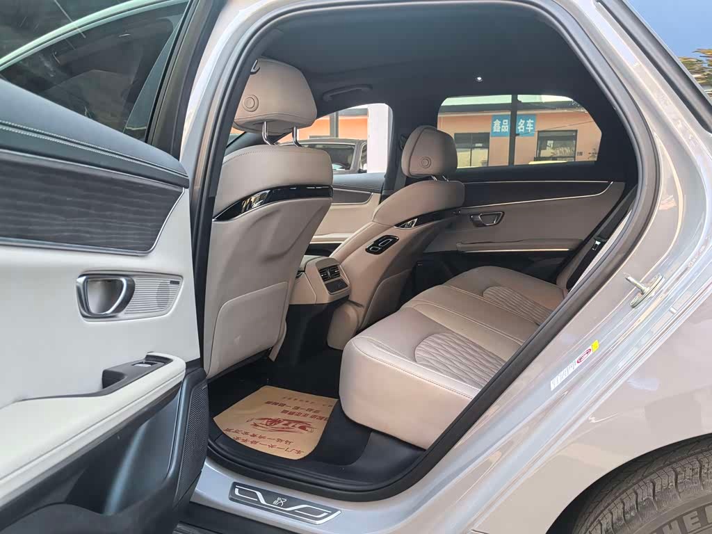 BYD 2025 BYD Song L EV 701km LiDAR Intelligent Driving Type