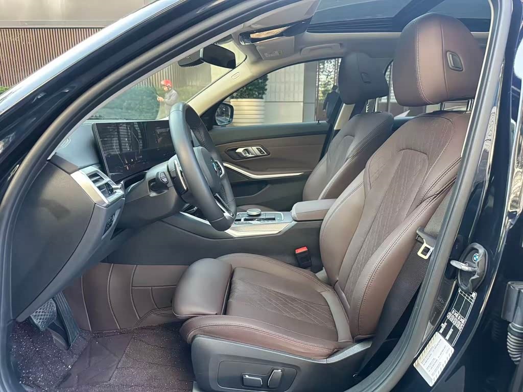2025 BMW Serie 3 330Li M Sport Edición Shadow
