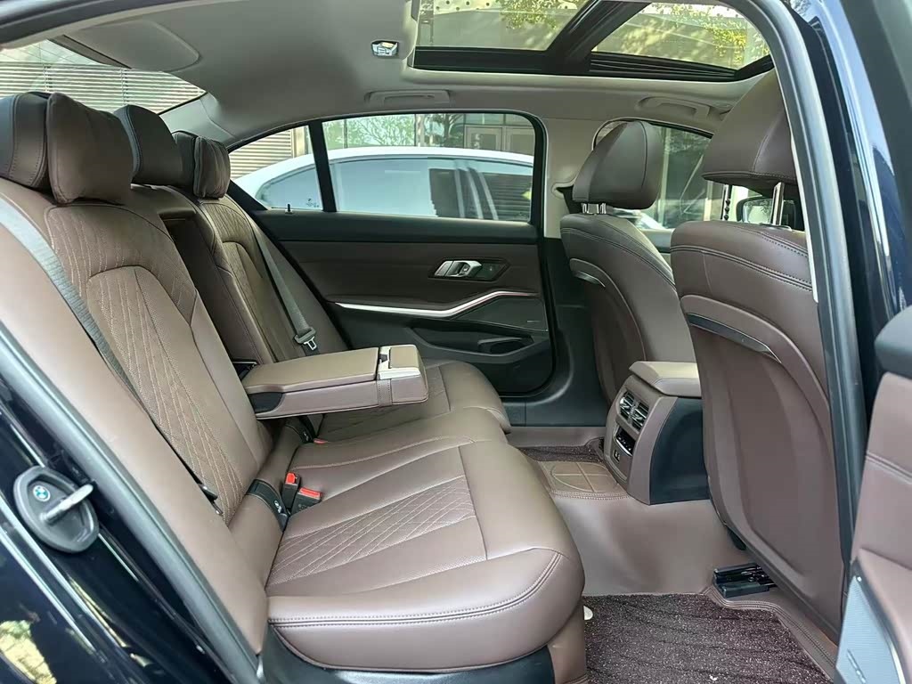 2025 BMW Serie 3 330Li M Sport Edición Shadow
