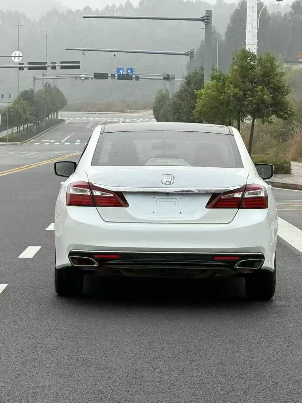 Honda 2017 Honda Accord 2.0L