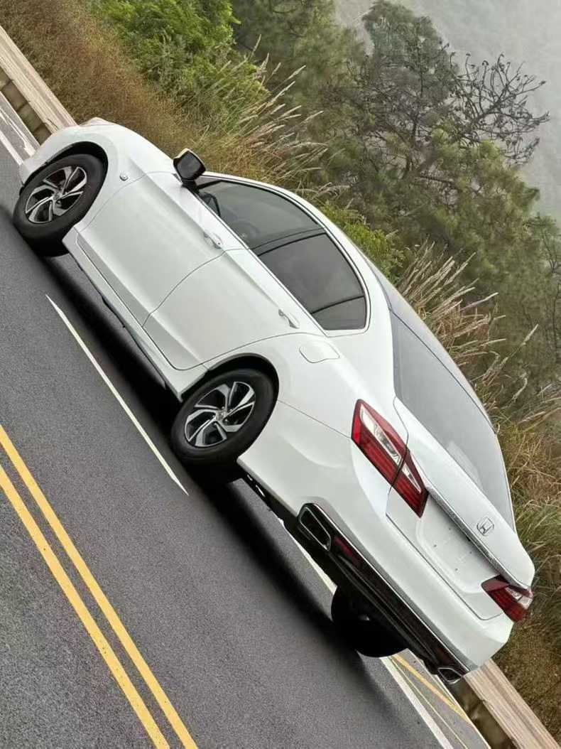 Honda 2017 Honda Accord 2.0L