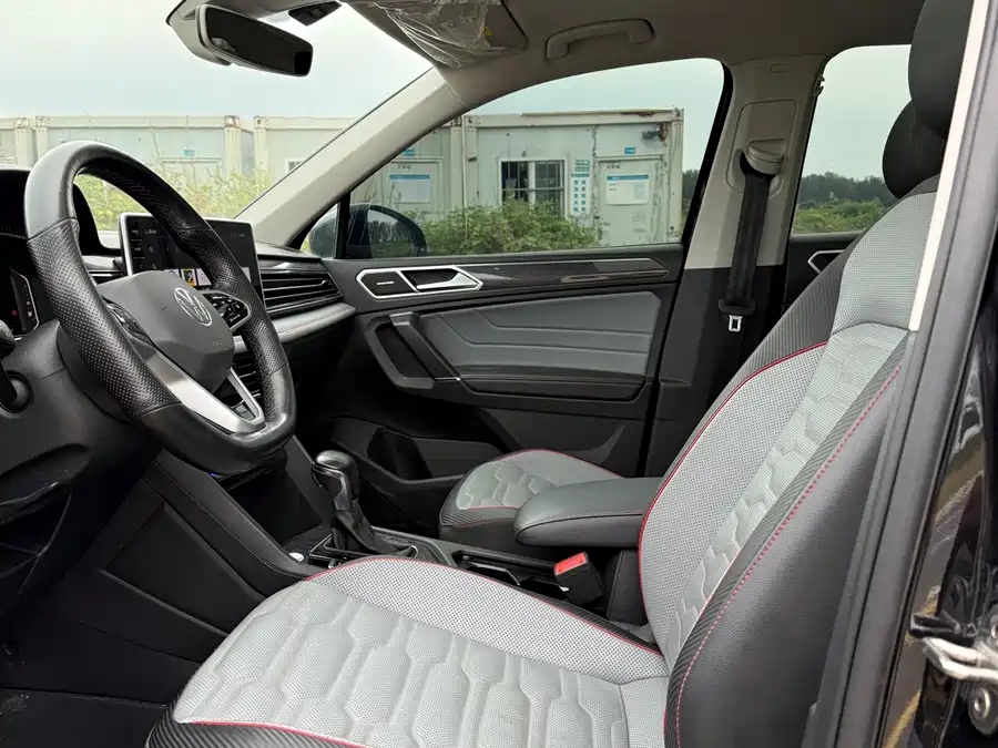 Volkswagen Volkswagen Tiguan L 2022 330TSI Automatic 2WD R-Line Flagship Edition