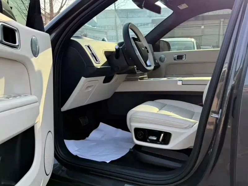 2023 Li Auto L7 Pro