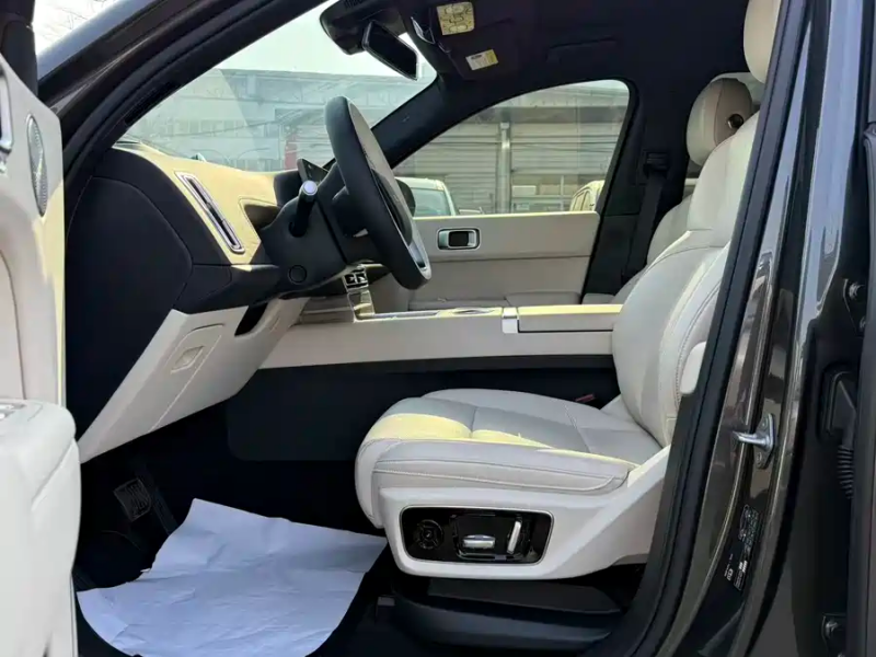 2023 Li Auto L7 Pro