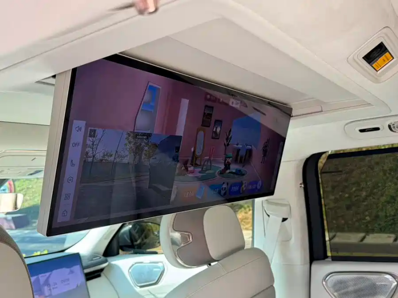 LYNK & CO 2025 Lynk & Co 900 2.0T Ultra