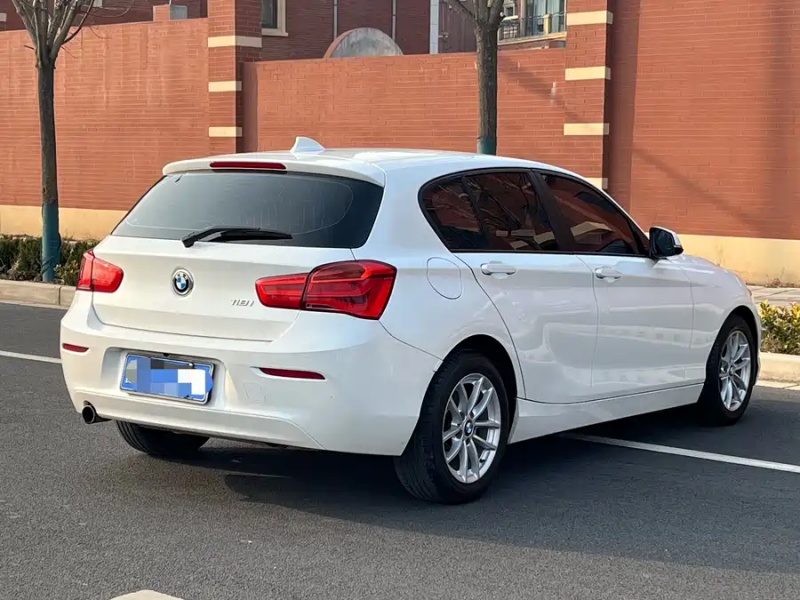 BMW BMW 1 Series (Imported) 2016 118i Leading Edition