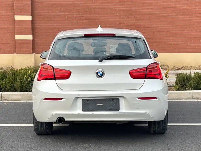 BMW BMW 1 Series (Imported) 2016 118i Leading Edition