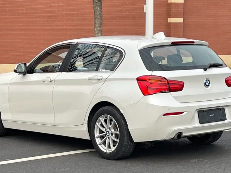 BMW BMW 1 Series (Imported) 2016 118i Leading Edition