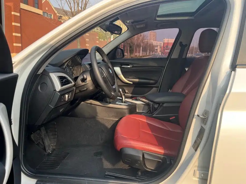 BMW BMW 1 Series (Imported) 2016 118i Leading Edition