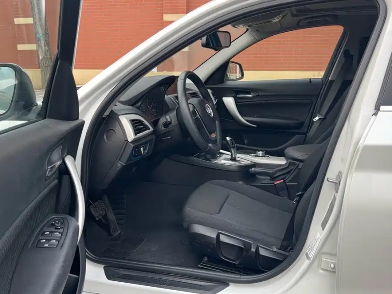 BMW BMW 1 Series (Imported) 2016 118i Leading Edition