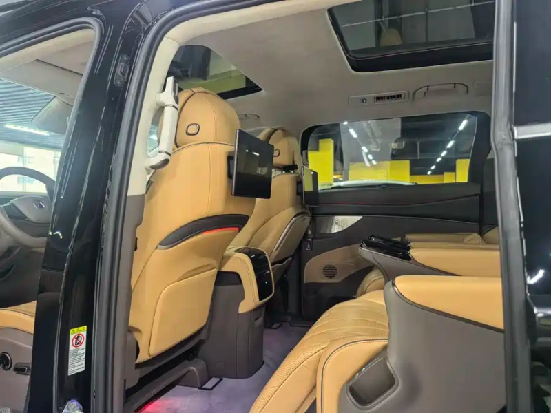 Denza Denza D9 2022 EV 600 AWD Flagship Edition