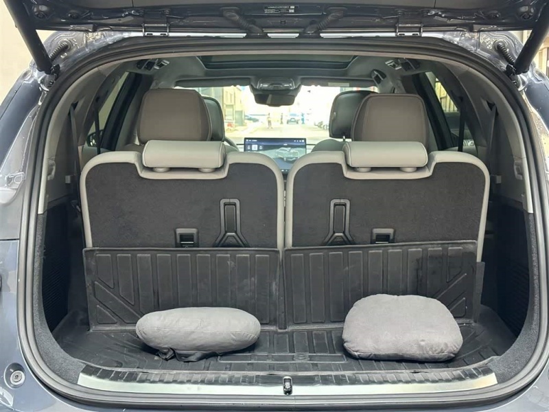 Denza Denza N8 2023 4WD Super Hybrid Flagship 6-Seater Version