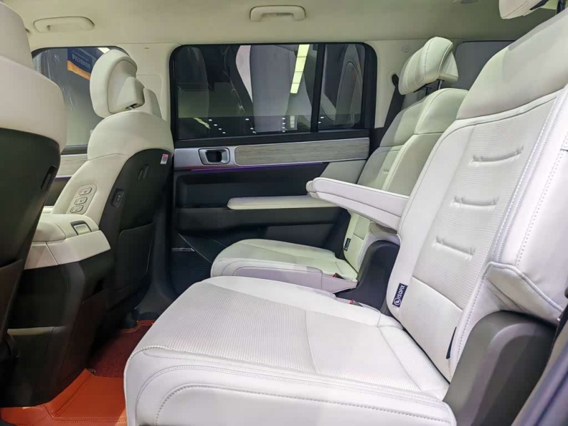 Hyundai Santa Fe 2024 2.0T Connoisseur Pro Max