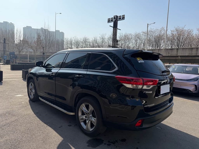 Toyota Highlander 2018 2.0T 4WD Luxury Edition 7-Seater National VI Emission Standard