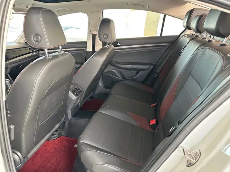  Volkswagen Bora 280TSI DSG Luxury