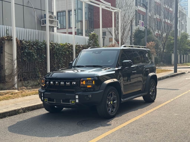 Jetour Traveler 2023 2.0T 4WD Crossing PRO