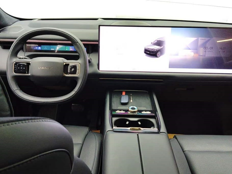 LYNK & CO LYNK & CO 900 2025 Model 2.0T Ultra