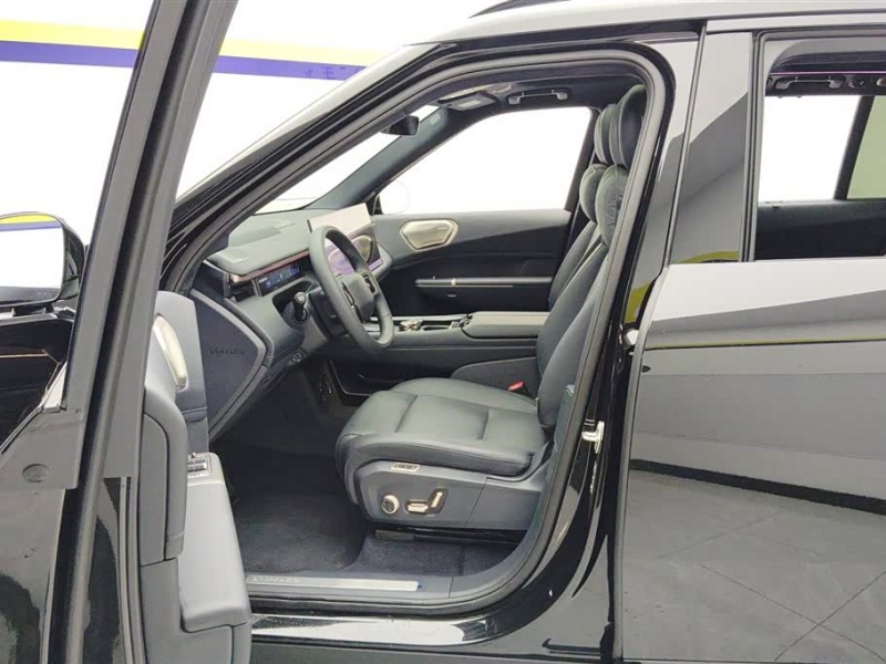 LYNK & CO LYNK & CO 900 2025 Model 2.0T Ultra