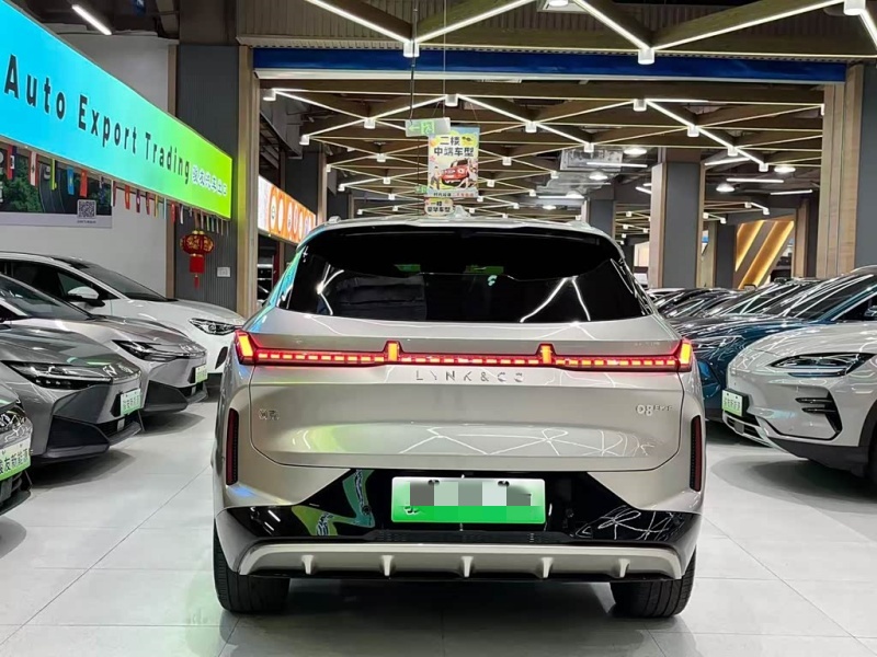 LYNK & CO Lynk & Co 08 EM-P2025 120km long endurance Pro
