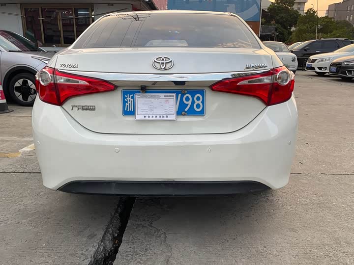 Toyota 2016 Toyota Corolla 1.6L CVT SE edition