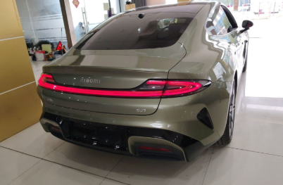 Versión 2024 de Xiaomi Auto SU7 con Tracción Trasera, de Larga Distancia y ADAS