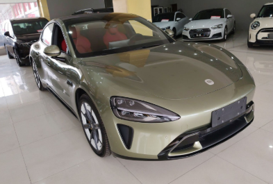 Versión 2024 de Xiaomi Auto SU7 con Tracción Trasera, de Larga Distancia y ADAS