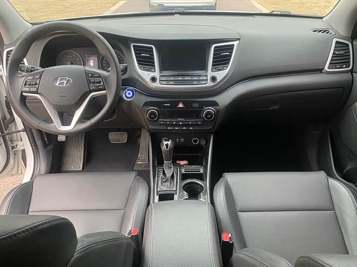 Hyundai Hyundai Tucson (TL) 1.6 T-GDi 2WD 7DCT  edition