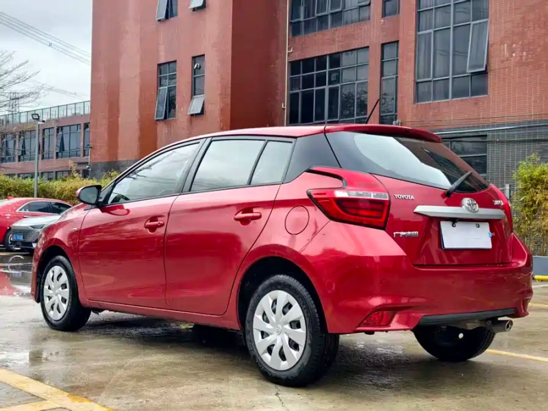 Toyota Toyota YARiS L 2016 Facelift 1.5E CVT Glamour Edition