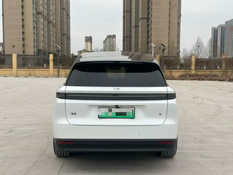 Li Auto Li Auto i8 2025 Standard Edition