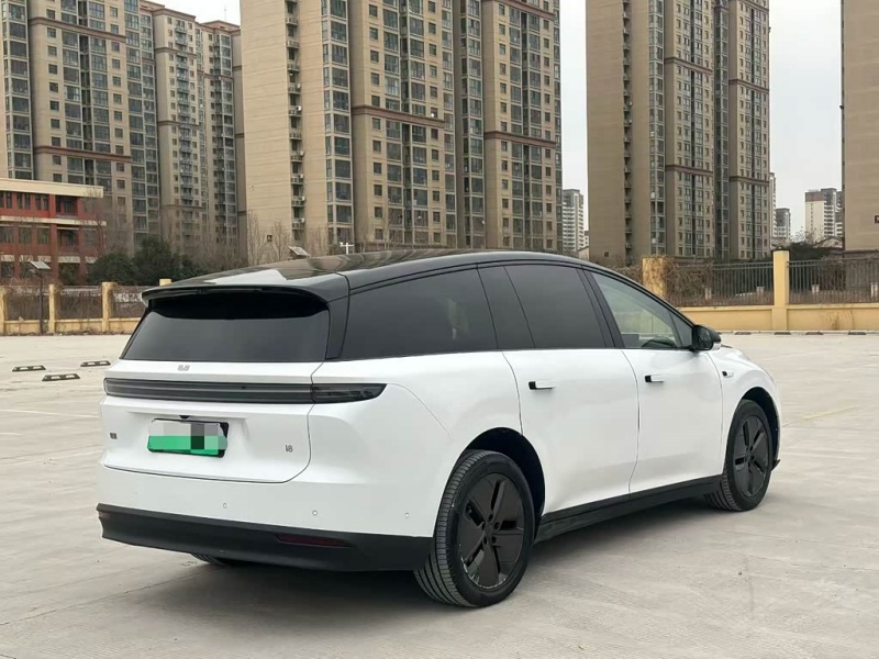 Li Auto Li Auto i8 2025 Standard Edition