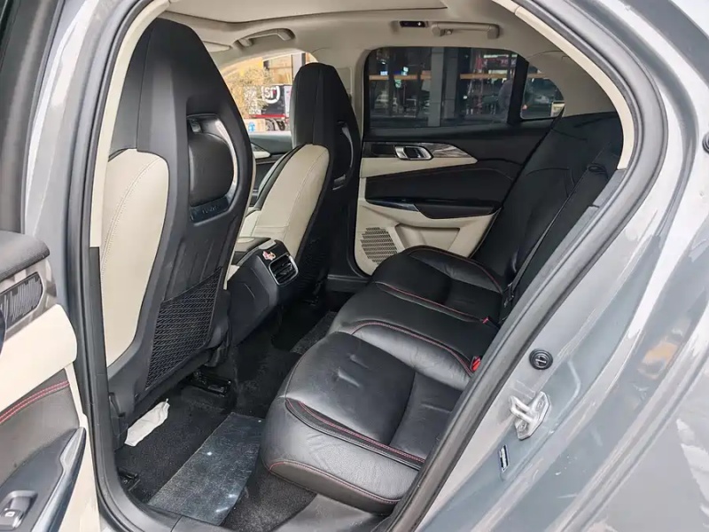 LYNK & CO Lynk & Co 02 2018 1.5T DCT FWD Yao Pro Edition, China V