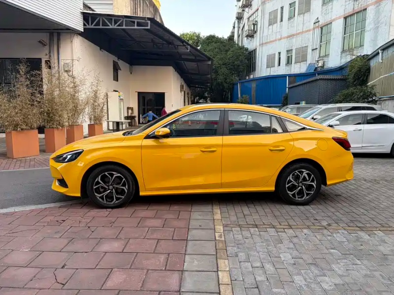 MG MG 5 2021 180DVVT CVT Youth Style Edition