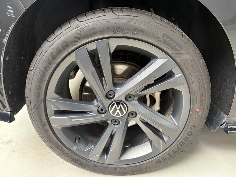 Volkswagen Volkswagen Golf 2021 280TSI DSG R-Line