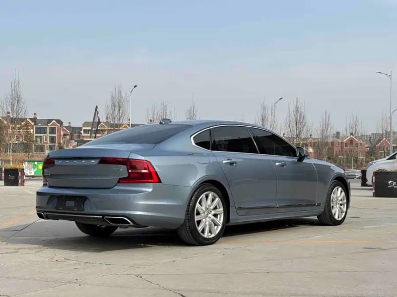 Volvo S90 2020 T5 Momentum