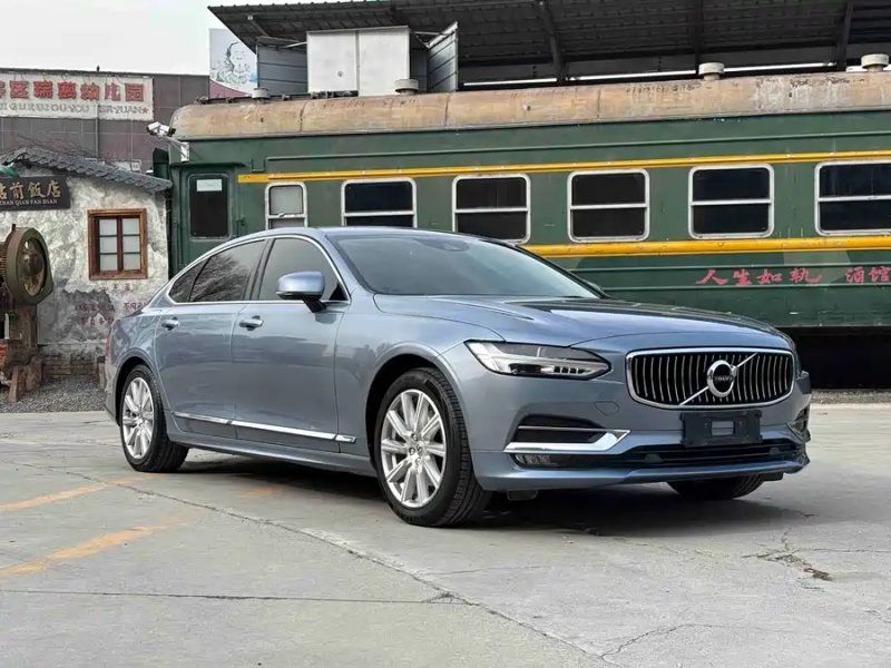 Volvo S90 2020 T5 Momentum
