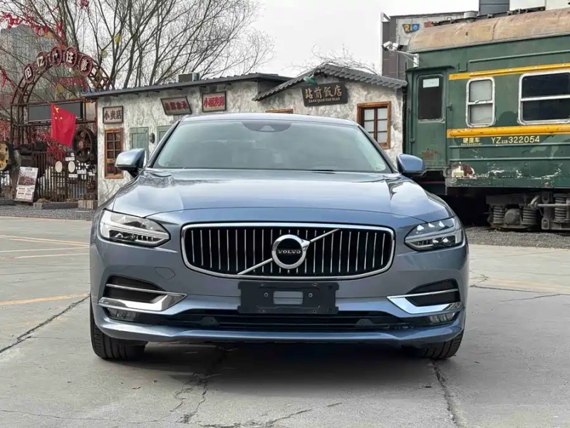 Volvo Volvo S90 2020 T5 Momentum