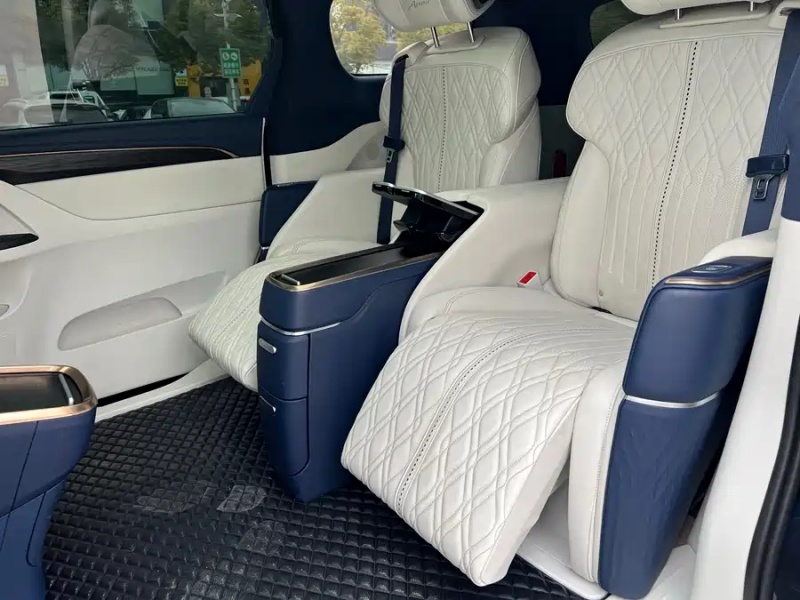 Buick Buick GL8 2020 Avenir Four-Seat Honor Edition