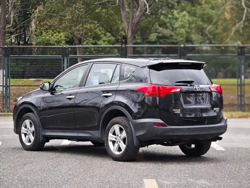 Toyota Toyota RAV4 2013 2.5L 4WD Elite Edition