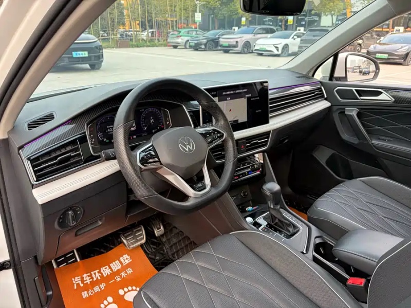 Volkswagen Volkswagen Tiguan L 2022 330TSI Automatic 2WD R-Line Premium